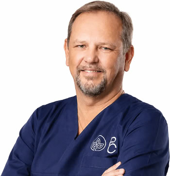 MUDr. Milan Gajdoš, MPH – hlavný lekár a urológ kliniky Lauros v Bratislave a Piešťanoch